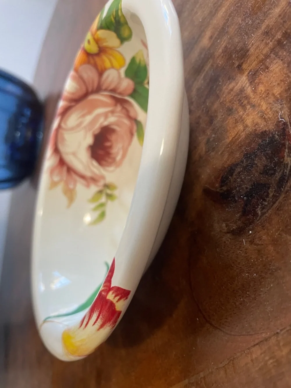 Mackenzie-Childs White Flower Market Enamel Soap Dish - Picture 6 of 7